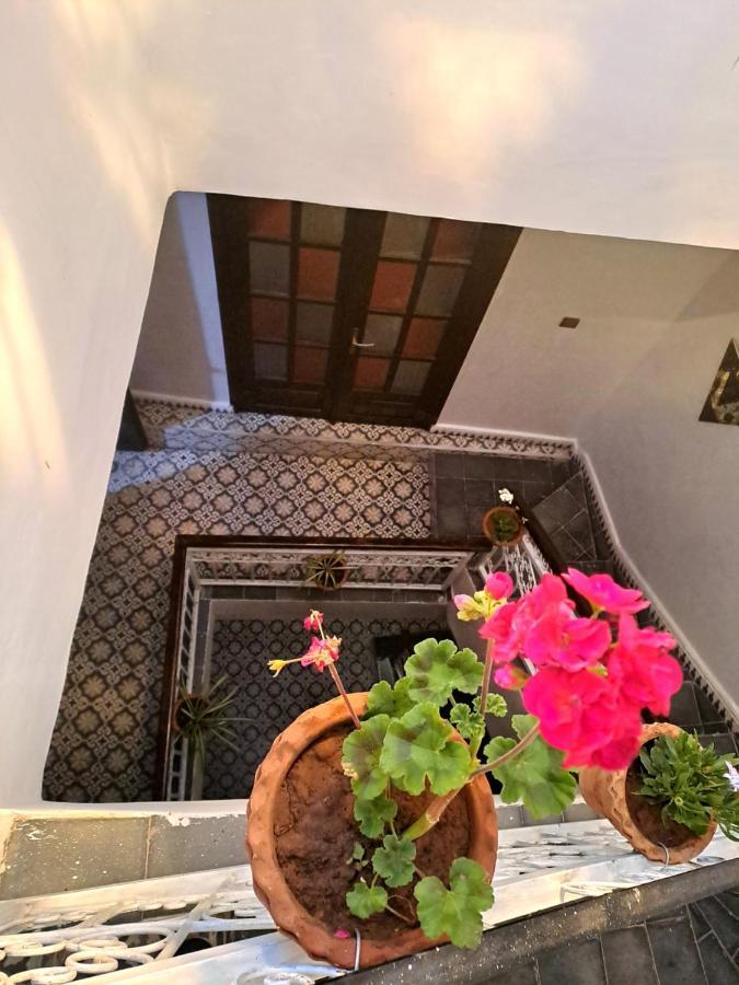 Hostel Dar Tamanart Marrakesh Exteriör bild